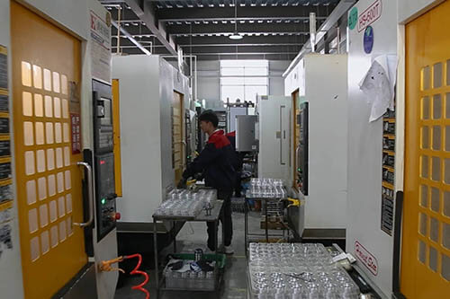 China Hanryk CNC DrillingTapping Center